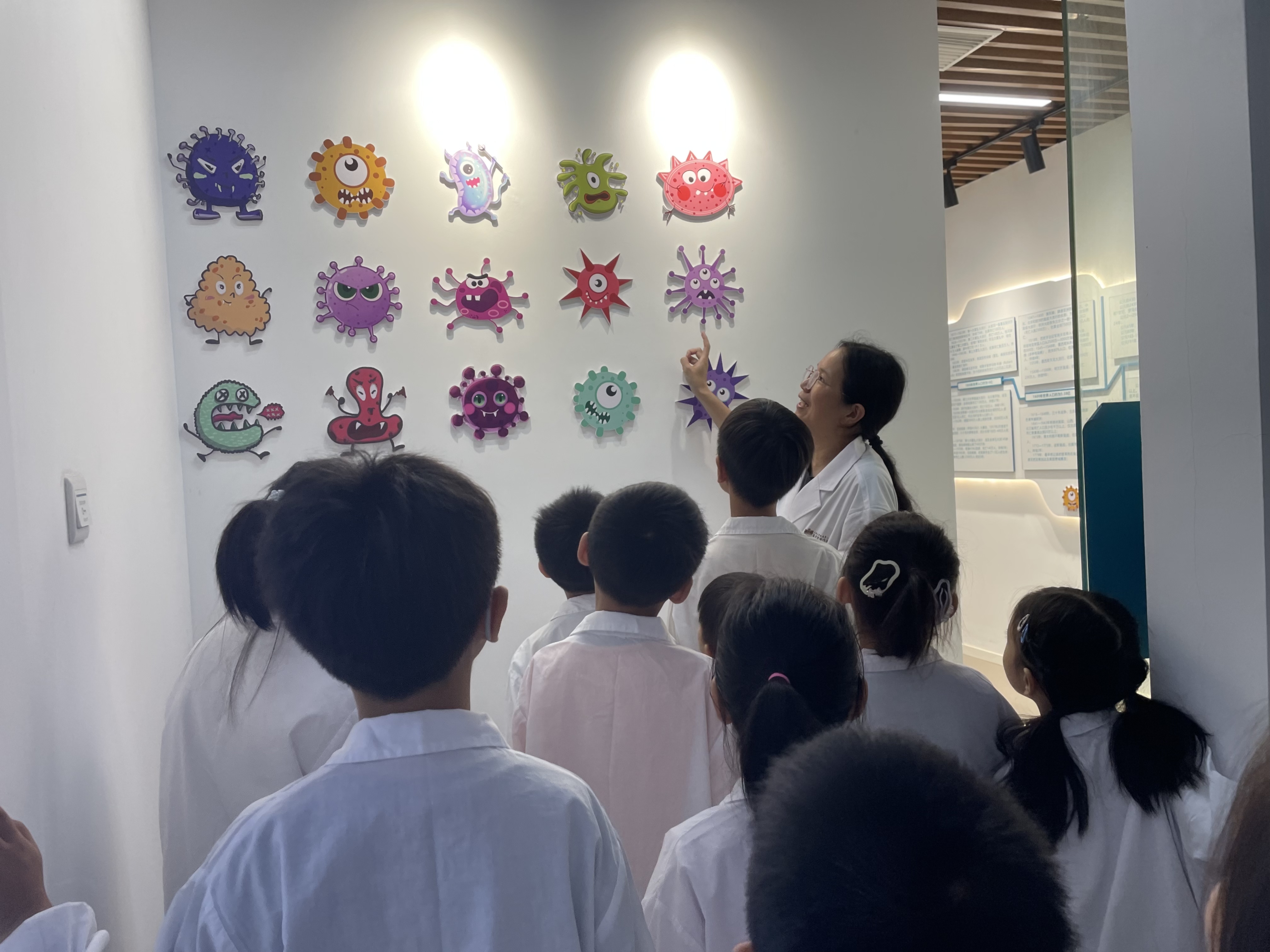 学习细菌.jpg 学习细菌.jpg